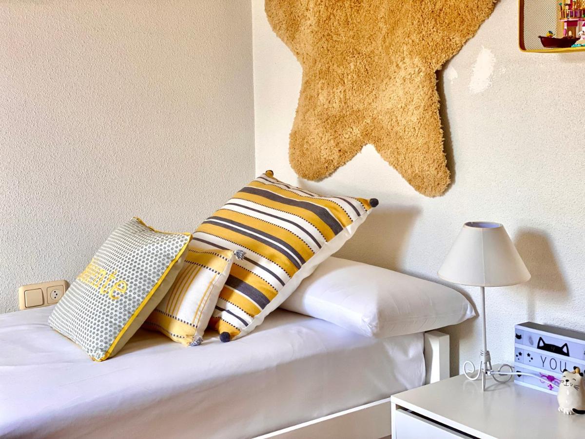 Housing Leon Casa Con Jardin Βίλα Εξωτερικό φωτογραφία