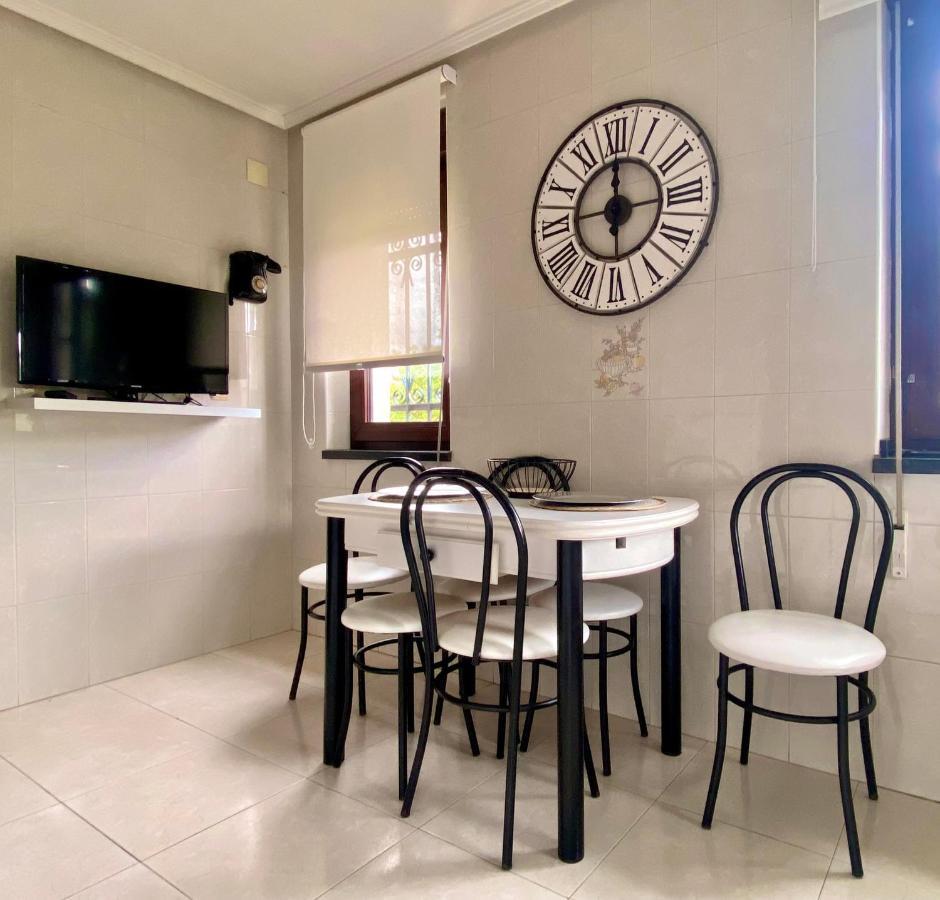 Housing Leon Casa Con Jardin Βίλα Εξωτερικό φωτογραφία