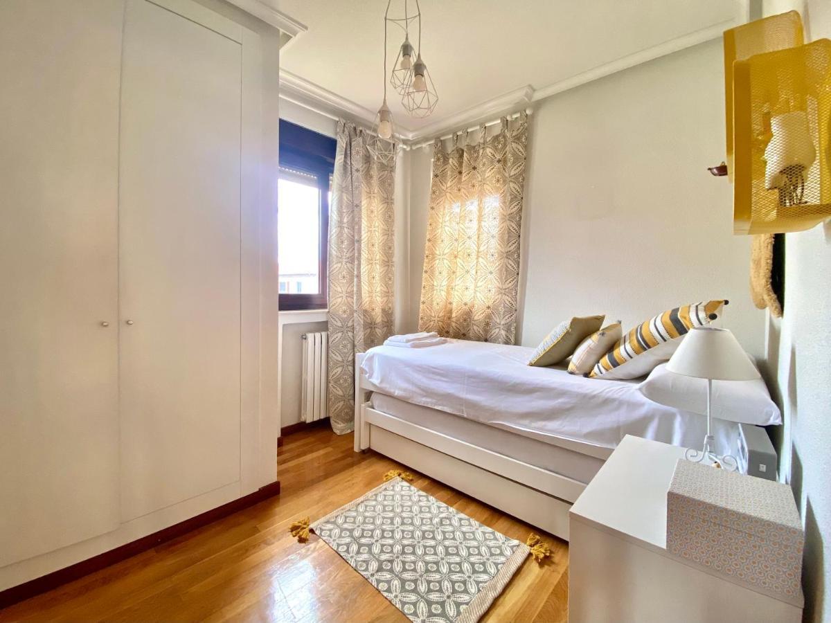 Housing Leon Casa Con Jardin Βίλα Εξωτερικό φωτογραφία